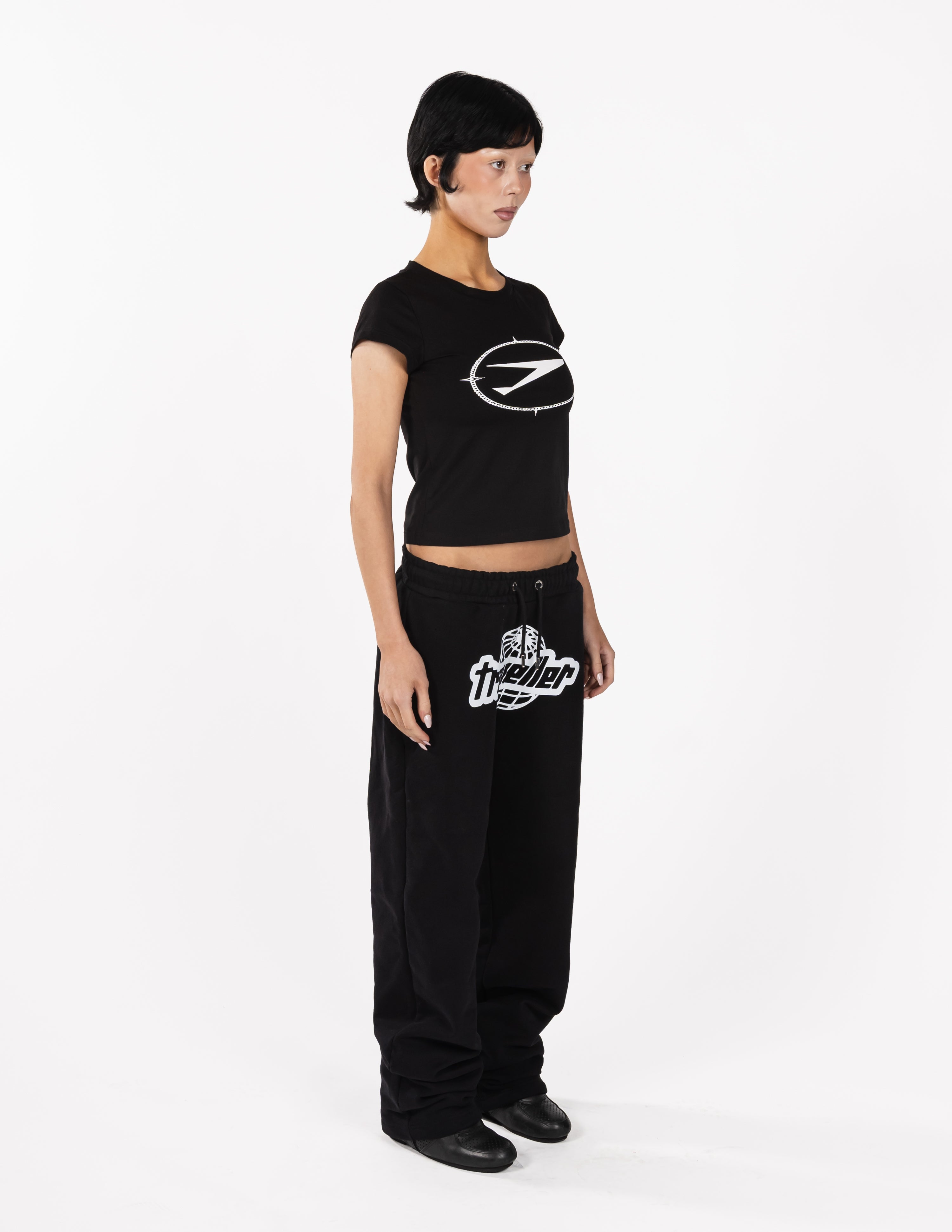 Traveller First Class Baby tee Black